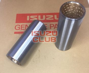 Фотография Втулка задней рессоры ISUZU FVR34 =Isuzu Original= *1513510100/1876101640*
