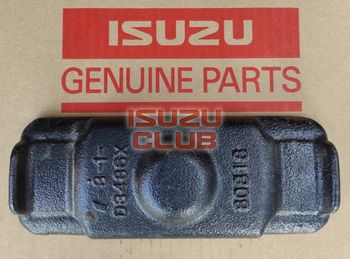 Фотография Проставка стремянки задней рессоры ISUZU NPR/NQR75/71/90/FSR90 =Isuzu Original= *1513720590*