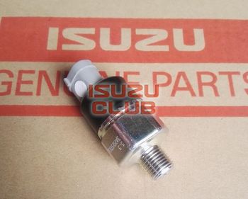 Фотография Датчик давления воздуха в ресивере ISUZU NQR90/FSR90 =Isuzu Original= *8976092490*
