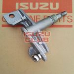 Шарнир трапеции стеклоочистителя правый (C) ISUZU FVR34 =Isuzu Original= *8980681401*
