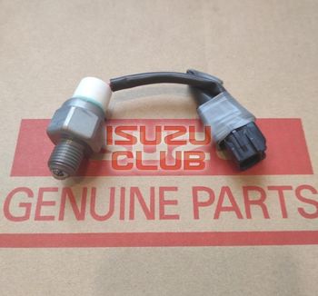 Фотография Выключатель света заднего хода ISUZU NQR90/NPR75 =Isuzu Original= *8981860030*
