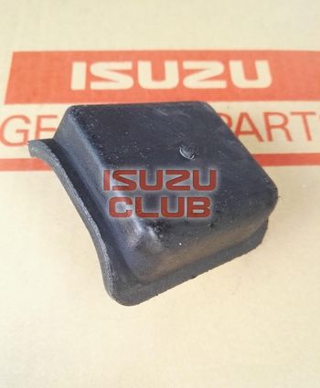 Фотография Отбойник задней рессоры (малый) ISUZU NPR/NQR75/71/90 =Isuzu Original= *8983350390*